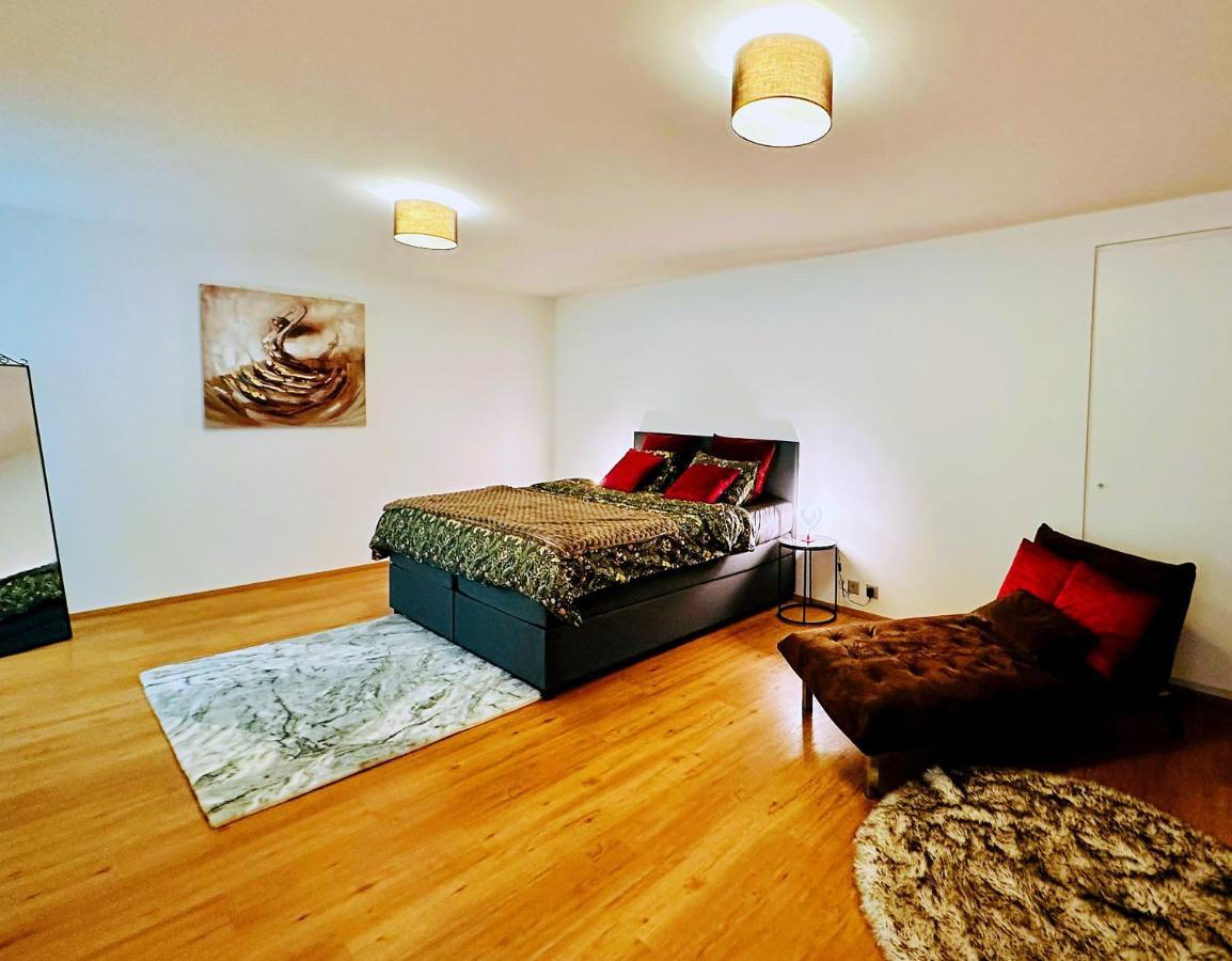 Montreux Lake Side Apartment! Екстер'єр фото